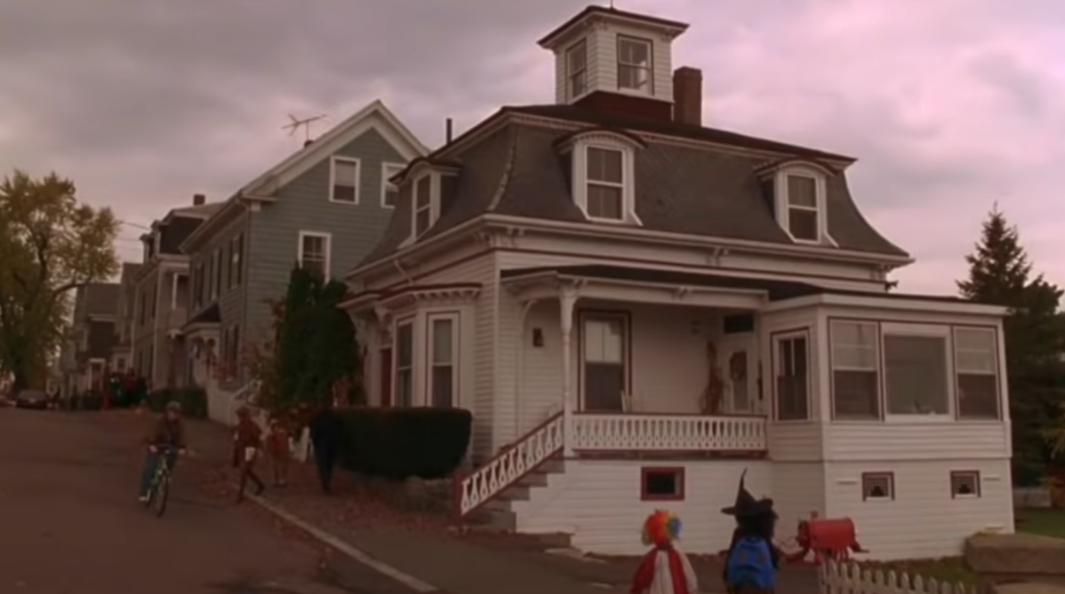 Hocus Pocus Filming Locations In Salem - Helene In Between